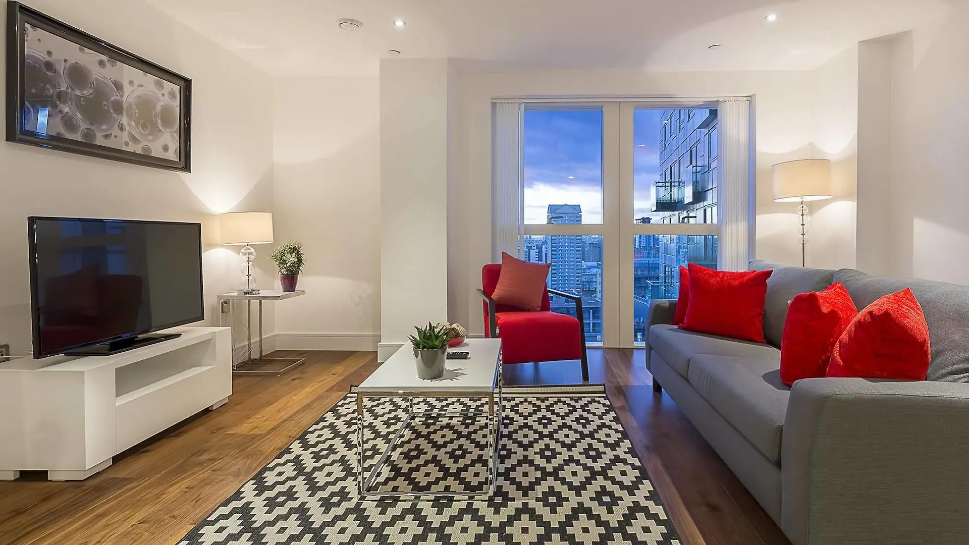 Apartment Lincoln Plaza United Kingdom
