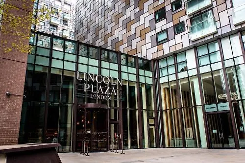 Apartment Lincoln Plaza United Kingdom